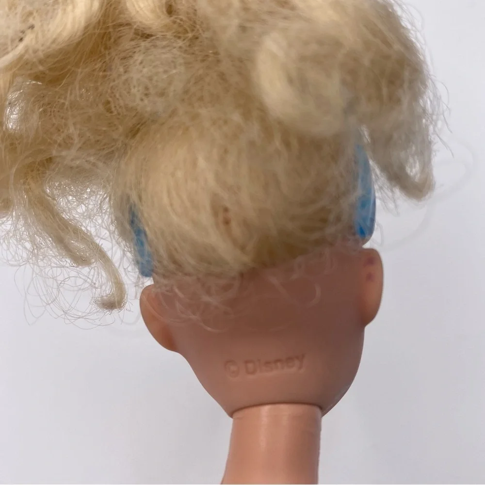 Hasbro Disney Royal Shimmer‎ Blue Princess Cinderella Doll with Blonde Hair Used